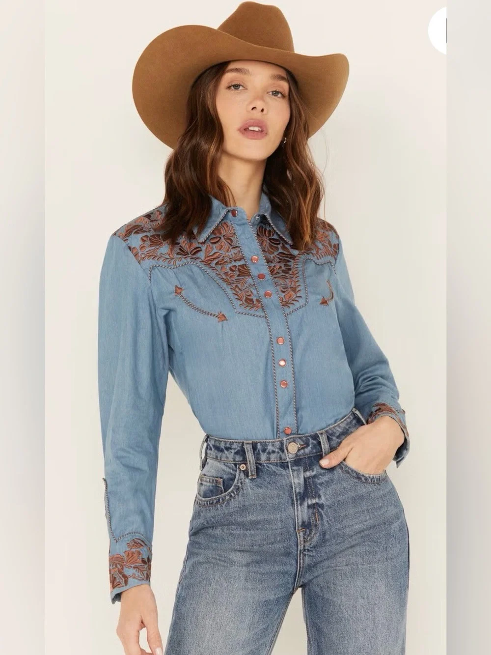 Scully Embroidered Western Denim Shirt in Light Blue. Women’s L. New. - Picture 1 of 11